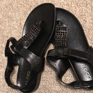 Used sandals